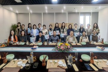 茶香悦人生——山东通航工会组织开展庆祝三八妇女节主题茶艺活动